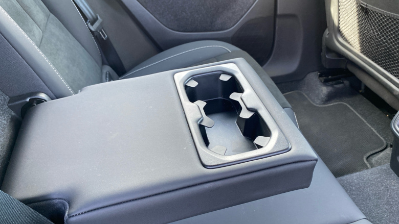 Volvo XC40 2.0 B3P Plus Dark 5dr Auto Petrol Estate